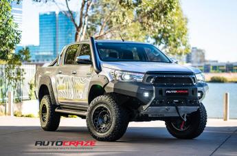 TOYOTA HILUX 4WD HOLESHOT XD SATIN BLACK